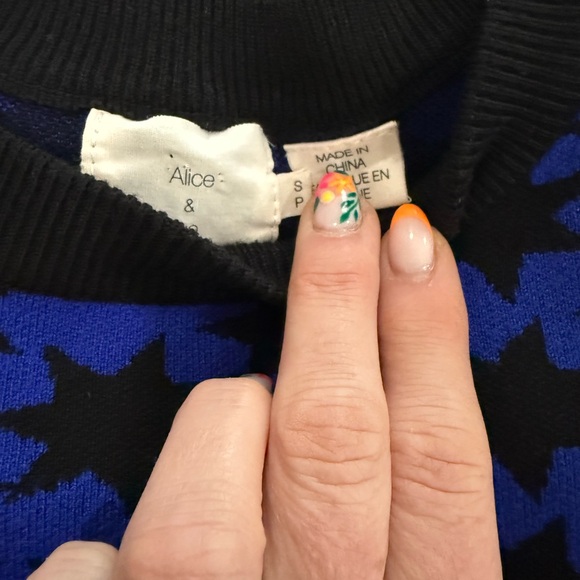 Alice and UO Blue and Black Star Pattern Sweater Small - Picture 6 of 10